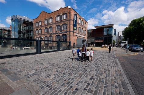 Science Industry 的图像结果