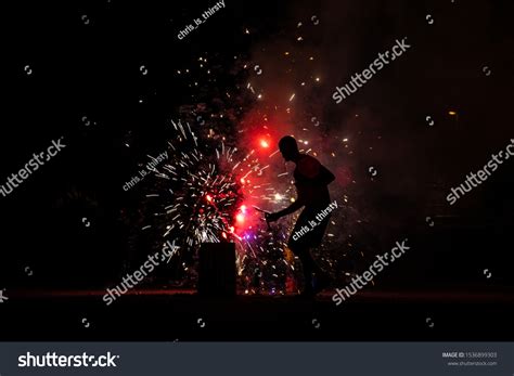 How to Set Off Fireworks 的图像结果