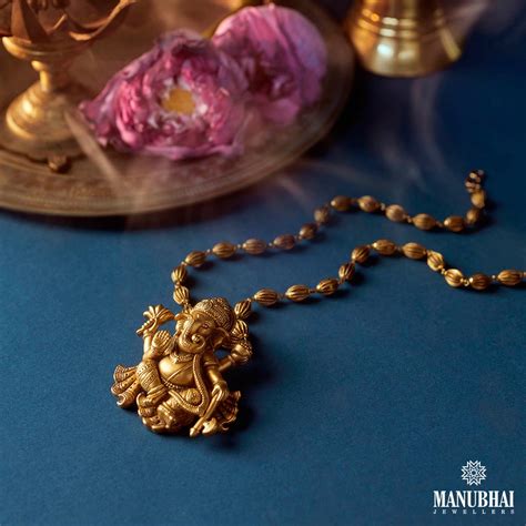 Gold Pendant Designs | Buy Gold Pendant for Women Online India ...