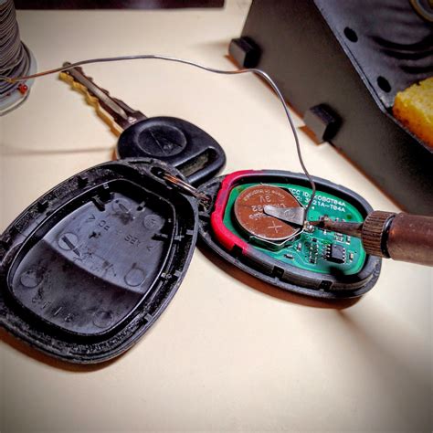 How to Program Kia Key FOB 的图像结果