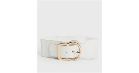 White Keyhole Buckle Stretch Belt | New Look