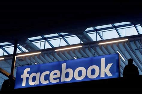 Facebook to reward people reporting data abuse