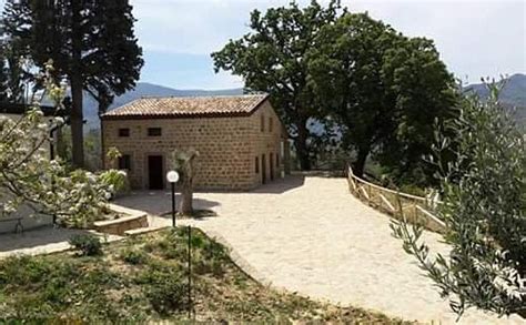 LE DUE QUERCE (Pettineo) - Cottage Reviews, Photos, Rate Comparison ...