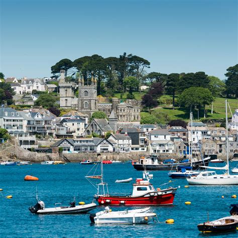 A guide to the best places to live by the sea in the UK | Knight Frank UK