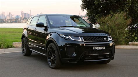 Range Rover Evoque 2016 Review - Chasing Cars