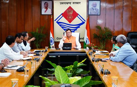 Uttarakhand News:प्रदेश में रिवर्स पलायन की नब्ज टटोलेगी सरकार, पहली बार आयोग कर रहा है सर्वे ...