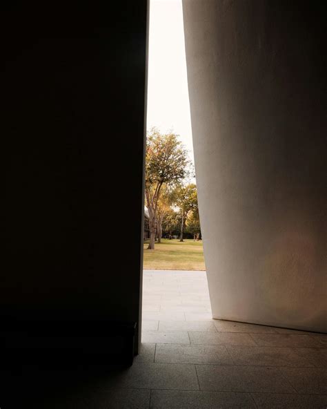Philip Johnson’s Chapel of St. Basil Is a Golden Wonder