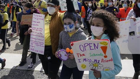 Child COVID hospitalizations rise as back to school concerns grow | Fox ...