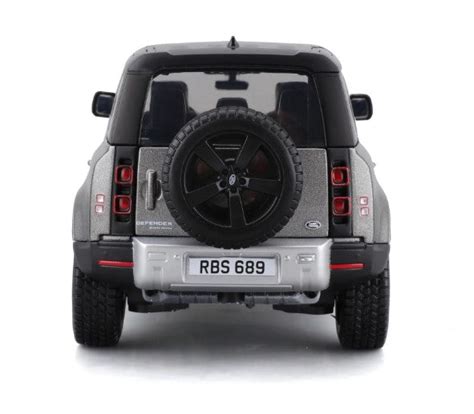 Bburago 2022 Land Rover Defender 110 - Green 1:24 Die-Cast Scale Model ...