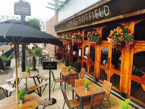 Gorgeous chips!!! - Reviews, Photos - The Thomas Botfield - Tripadvisor
