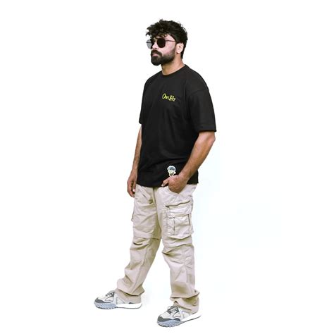 Men's Black Graphic Printed Relaxed Fit T-shirt - Buy Online | E ...