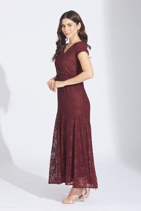 Maroon Self Design Full Length Party Women Regular Fit Dresses ...