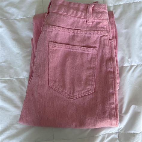 baggy pink jeans i’m unsure of the brand or size... | Depop