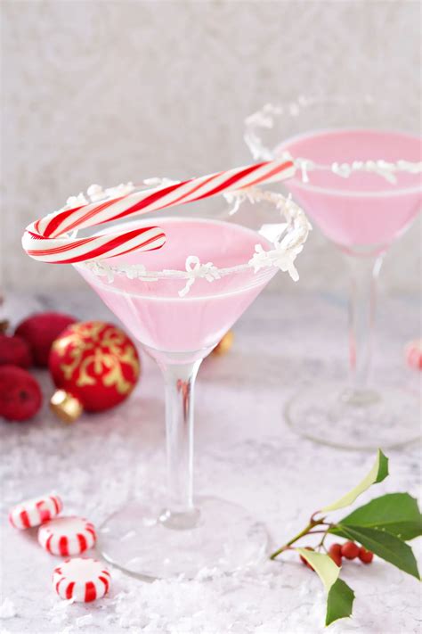 22 Best Christmas Cocktails for Your Holiday | Mix That Drink