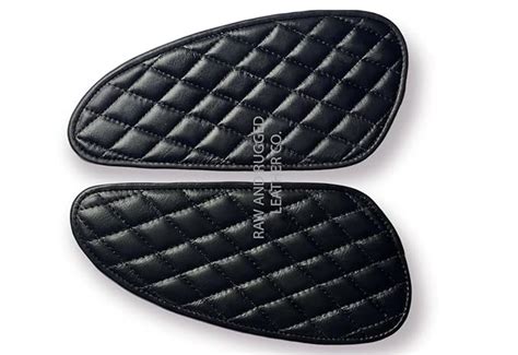 Interceptor 650 Tank knee pads - Chequered (Black Stitch) : Amazon.in ...
