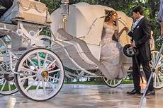 carrozza cavalli carrozza cavalli bianchi noleggio auto esclusive carrozza cavalli carrozza cavalli bianchi noleggio auto esclusive