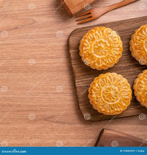 Round Shaped Moon Cake Mooncake - Chinese Style Pastry during Mid ...