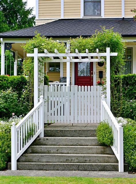 Front Yard Fence Ideas With Gate at Elden Martin blog