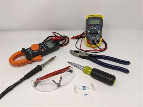 Testing Small Engine Points Capacitor 的图像结果