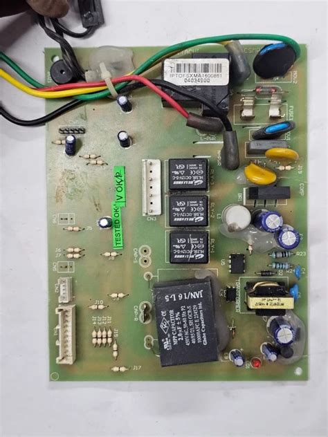 Split Ac Indoor PCB - Samsung Indoor PCB AC Motor Trader - Retailer ...