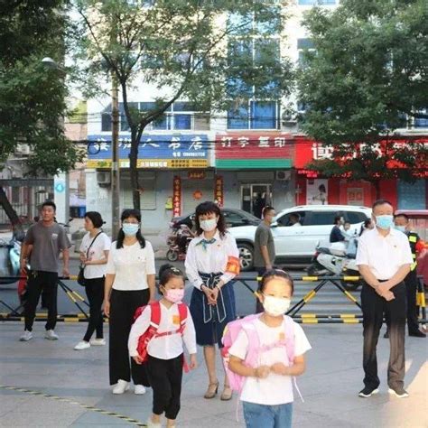 走访古街、体验非遗，外籍友人在扬州探寻运河之都文化底蕴_江苏国际在线