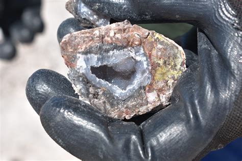 Dugway Geode Beds | Rock hounding, Dugway, Rock hounding utah