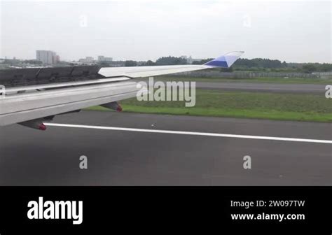 Window View 747 Landing 的图像结果