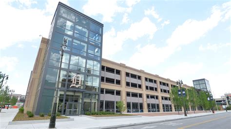 Comerica Park Parking | Detroit Tigers