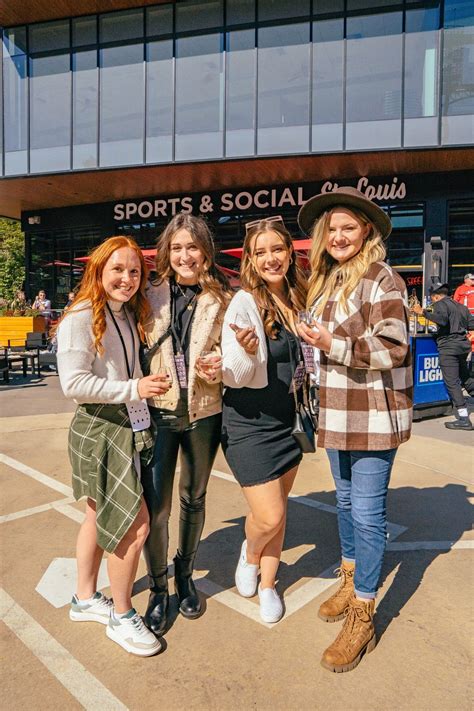 Booze Cruise FREE Fall Festival, Sports & Social St. Louis, 19 October ...