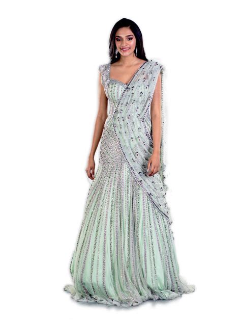 Chandra Mahal Lehenga – Monisha Jaising