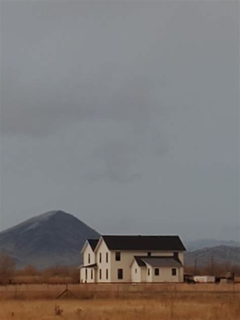 Liminal space looking house in my town : r/LiminalSpace