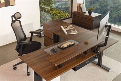 The Modern Professional's Guide to Standing Desk Success - vernaldesk 的 ...