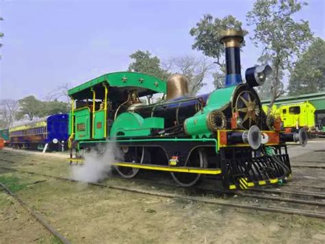 The engine - World's oldest steam engine will ferry people between ...