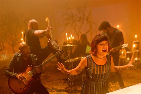 Paramore Flyleaf 的图像结果