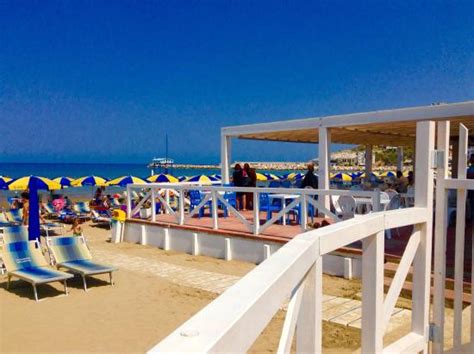 VILLAGGIO CAMPING BELLARIVA (Peschici) - Campground Reviews & Photos ...