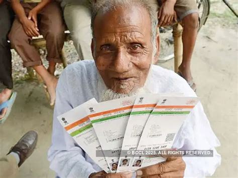 Cabinet approves amendment of laws for Aadhaar seeding with mobile ...