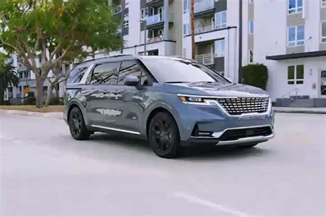 All-new 2022 Kia Carnival multi-purpose vehicle transcends