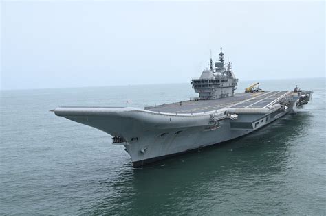 India's First Indigenous Aircraft Carrier INS Vikrant Commissioned ...