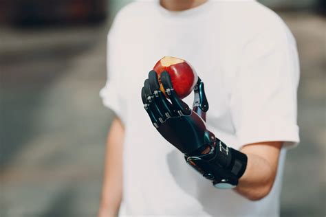 How Do Prosthetic Arms Work | Are They Connected to Your Brain