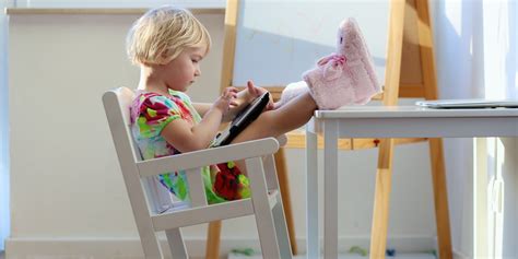 Ideal Posture When Your Child Is Sitting At A Table | Kiddipedia