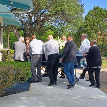 ZOELLER FUNERAL HOME - Updated December 2025 - 18 Photos - 615 Landa St ...