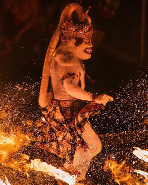 Uluwatu Kecak Dance - Uluwatu Temple - history of kecak dance
