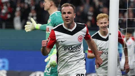 Eintracht Frankfurt News-Ticker: Bahoya heißt auf Halbfinal-Duell mit DFB-Elf | hessenschau.de ...