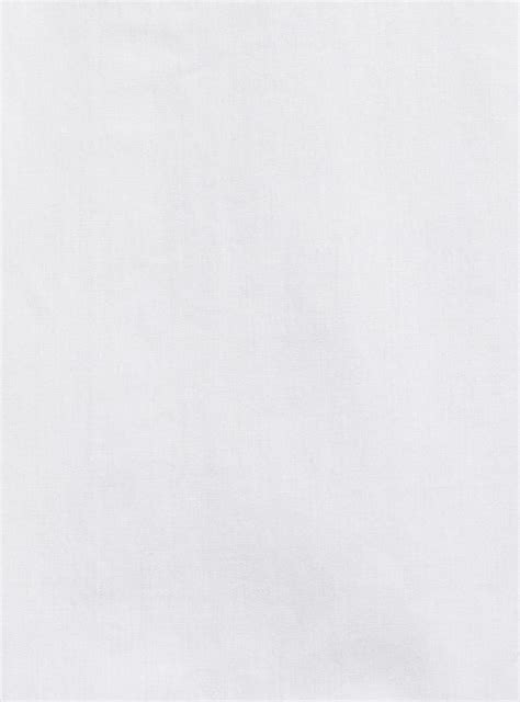 Buy Men Solid Slim Fit Formal Shirt Online at just Rs. 699.0 ...