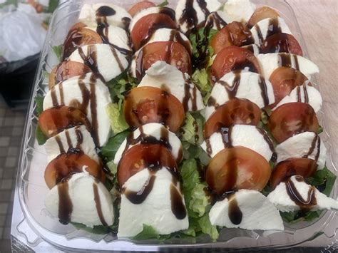 About Us - Charlie's On Main Pizza