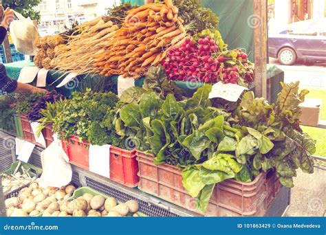 Buy Local Products 的图像结果