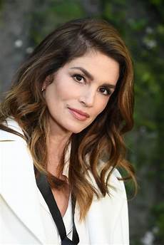 Popular Hairstyles For 40 by 18 Best Hairstyles For 40 Popular Hairstyles For 40