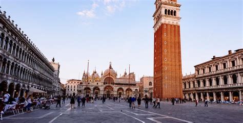 Venice Travel Guide | Venice Tourism - KAYAK