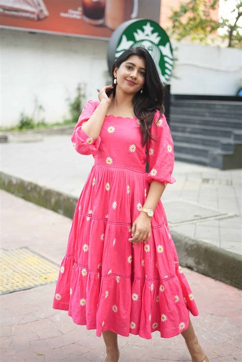 Lisa(Peach) – Blush by Mounika