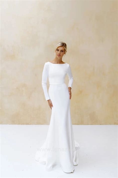 Minimalist Boat Neck Long Sleeves Mermaid Bridal Dress - Lunss